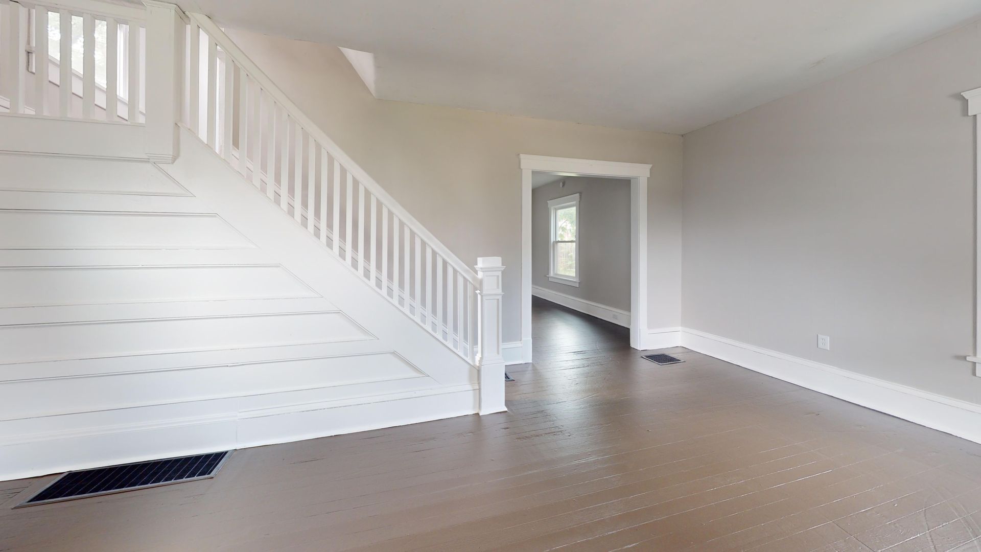 1021 Rex Ave NE – photo 2