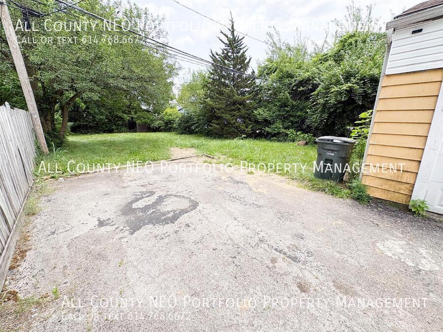 400 S Highland Ave – photo 5