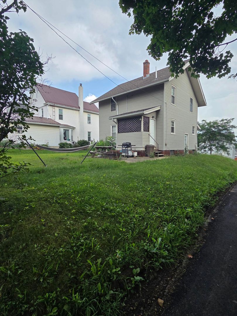 227 Banning Ave – photo 2