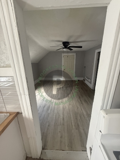 4067 E 57th St – photo 3