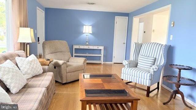508 Lloyd St – photo 3