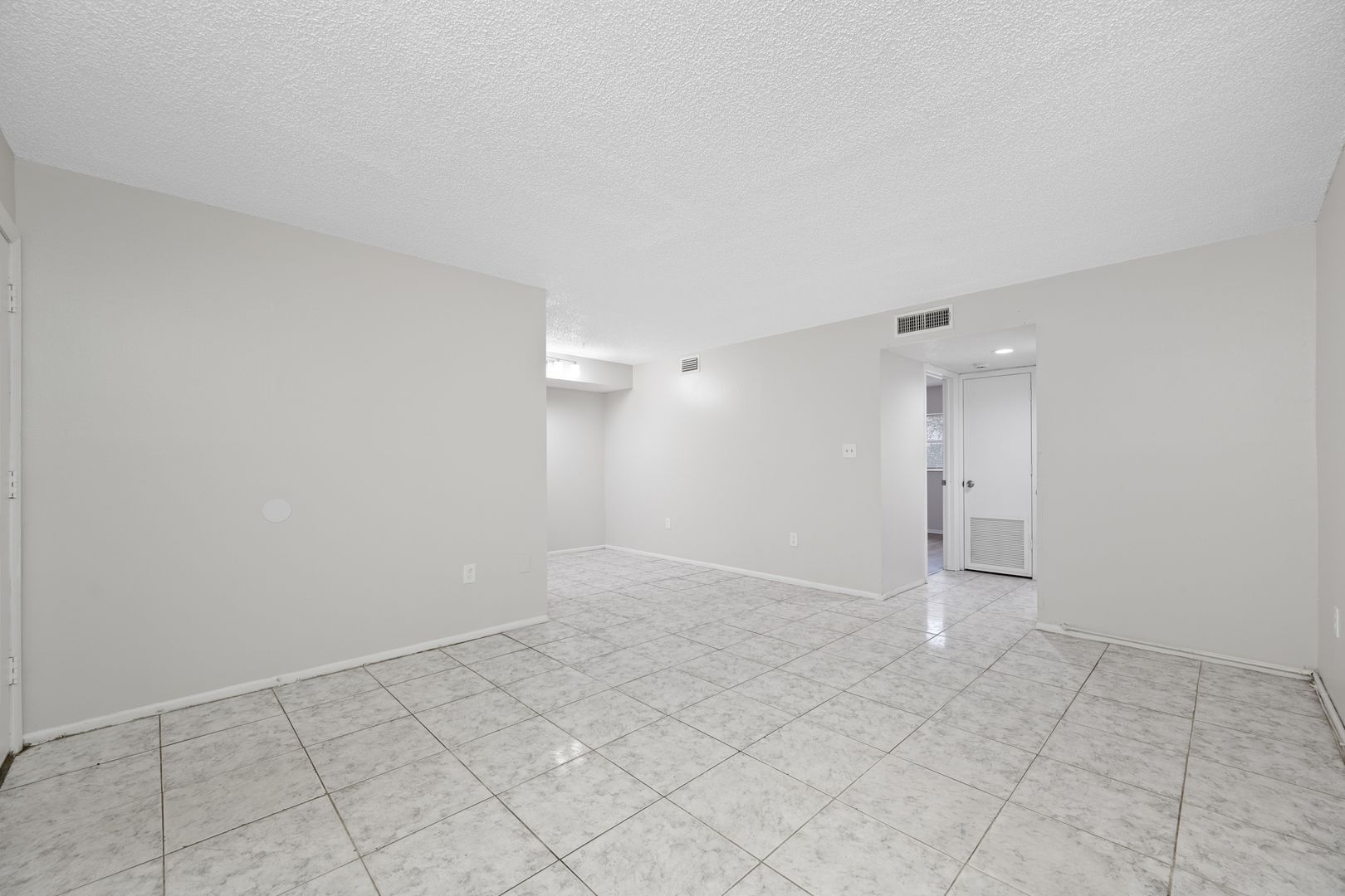 1767 Leo Ln S unit 104 – photo 3