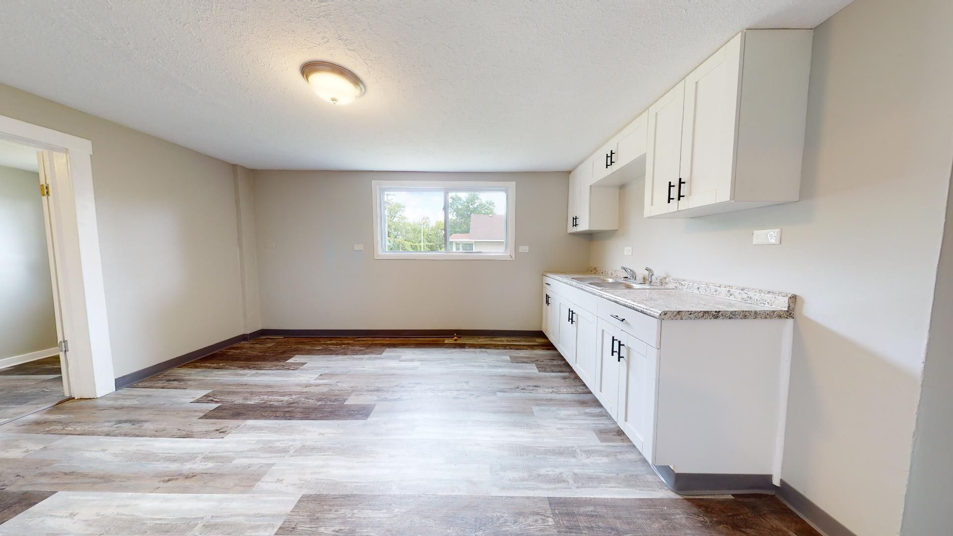 4023 Valley Rd – photo 1
