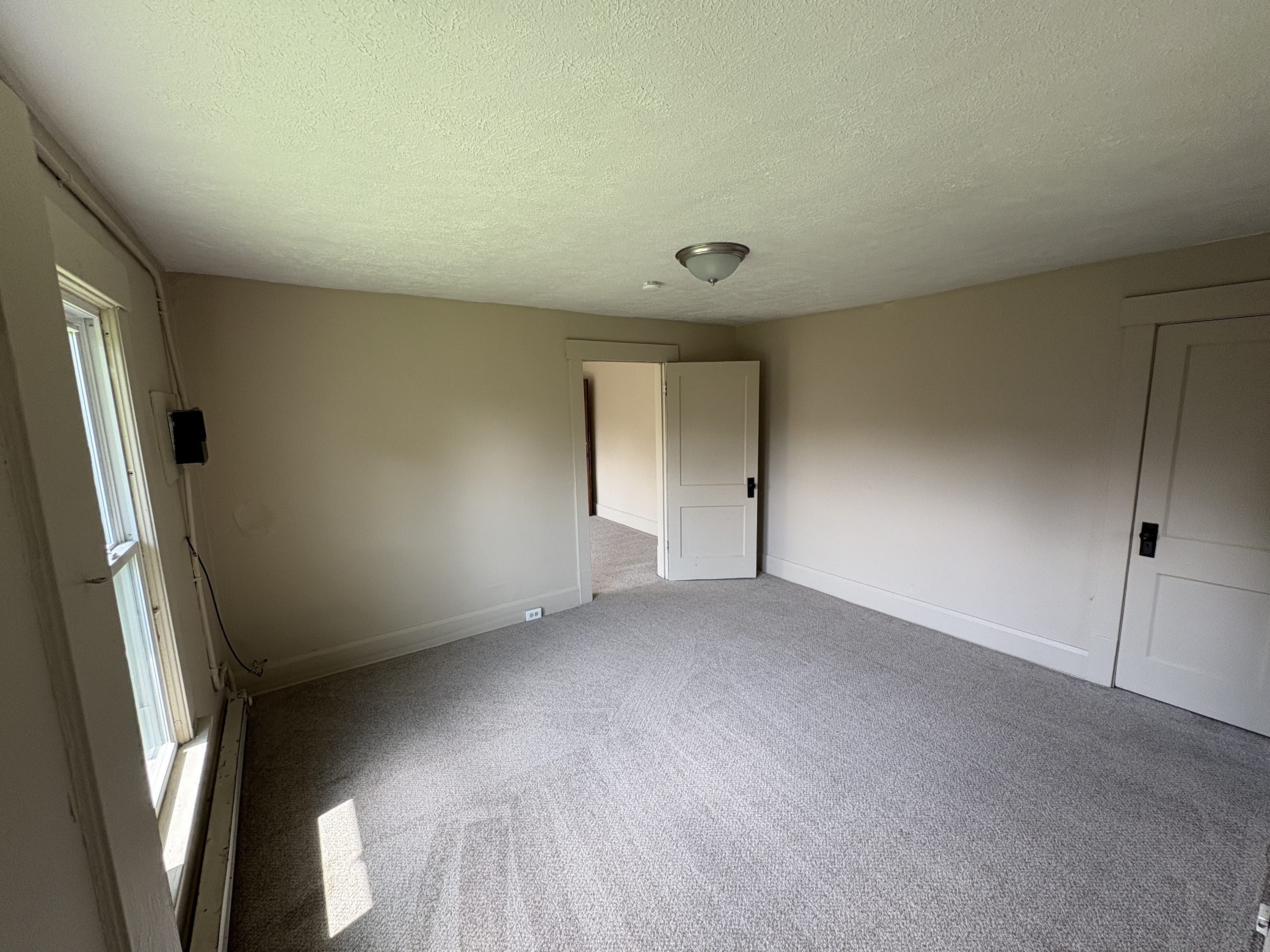 136 Park Ave SW unit 4 – photo 4