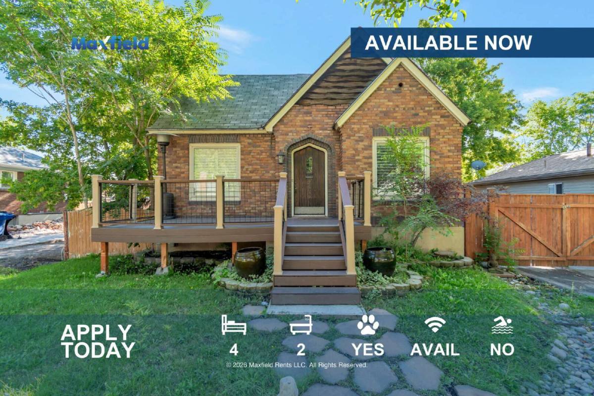2559 S Green St – photo 1