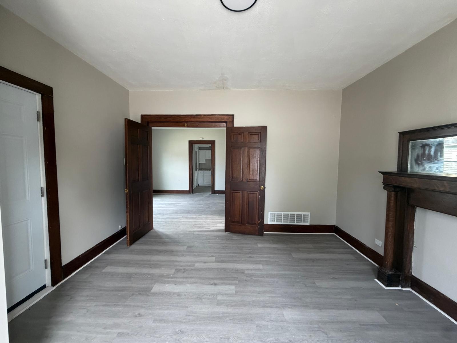 329 W Grant St – photo 5