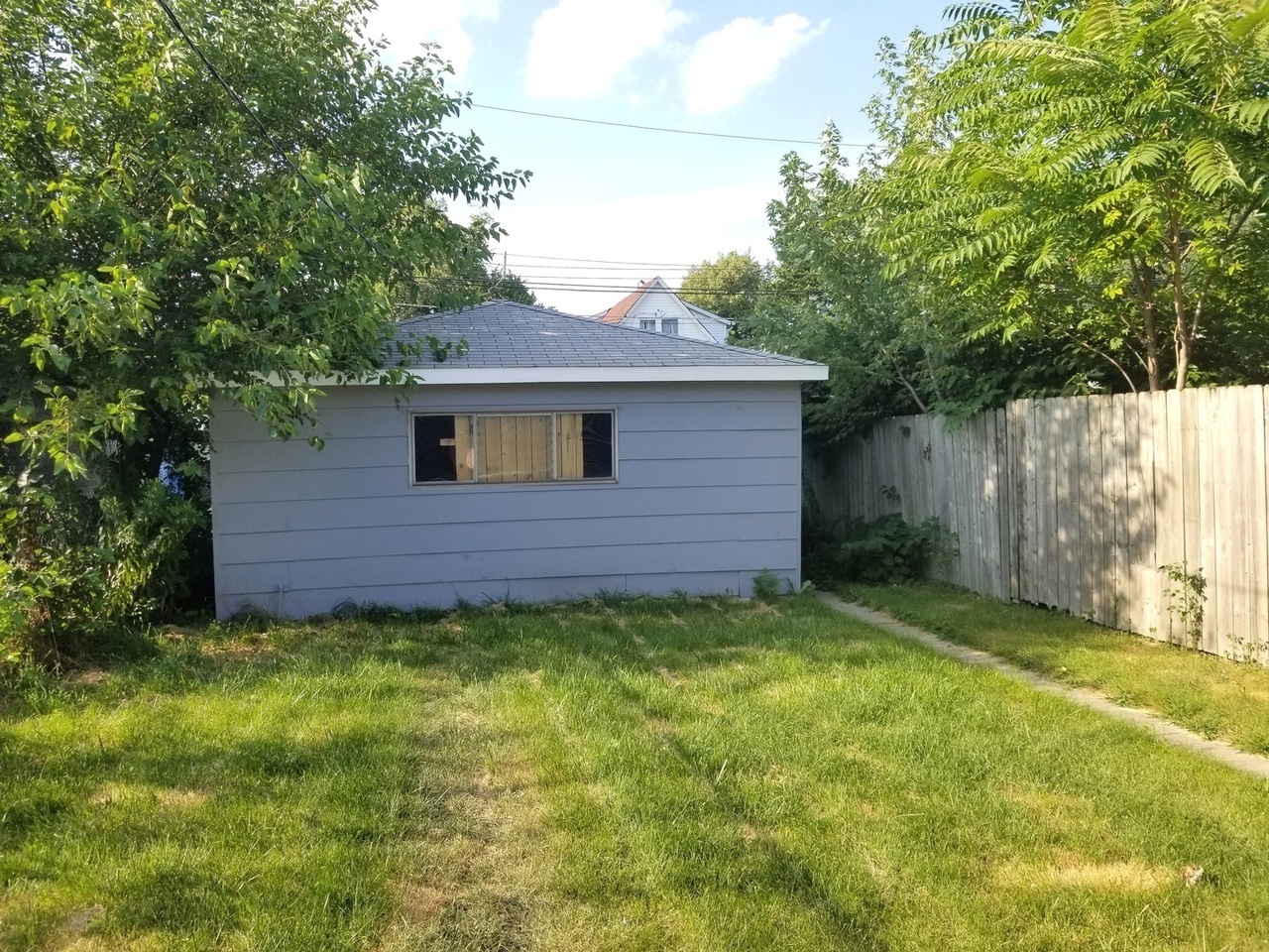 120 E 120th Pl – photo 2