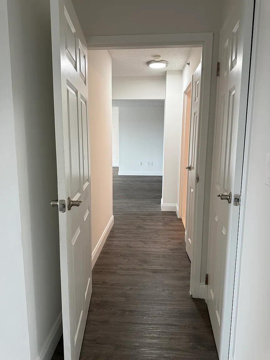 Excelsior II Apartments – photo 1