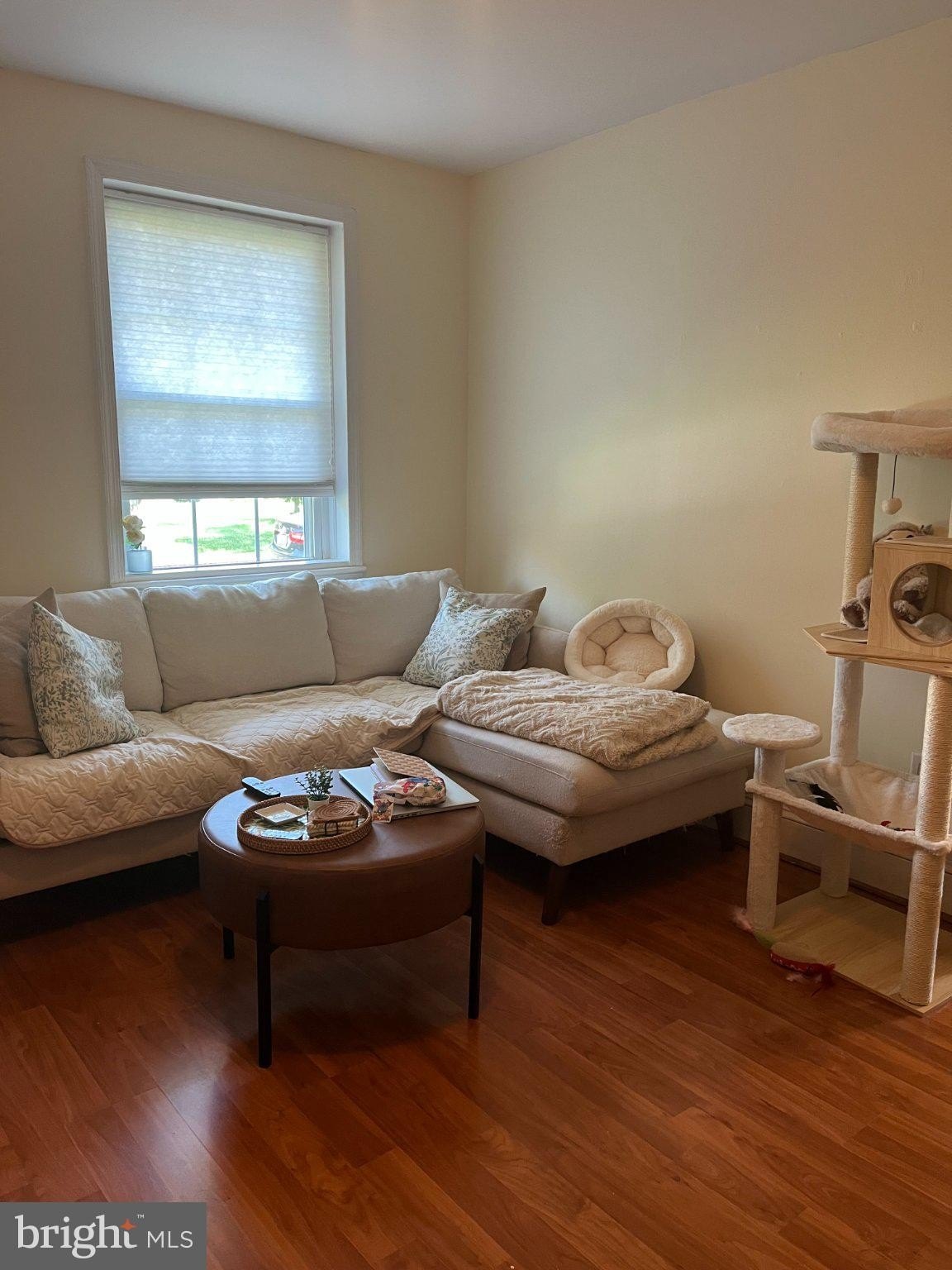 101 E Locust St – photo 5