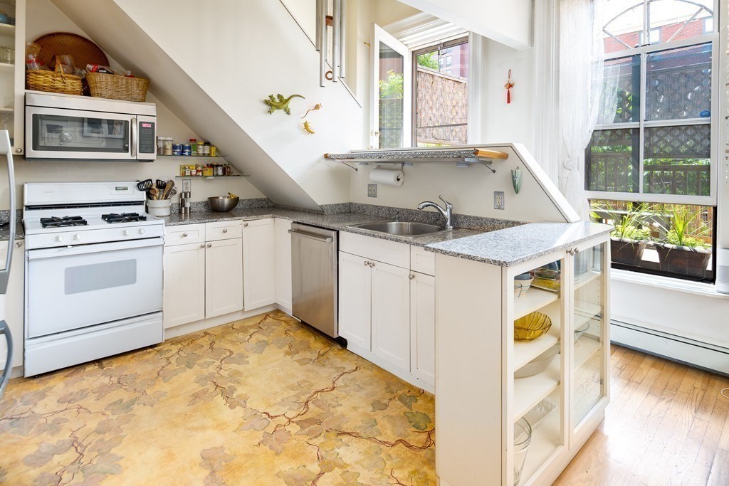 36 Upton St unit 2A – photo 3