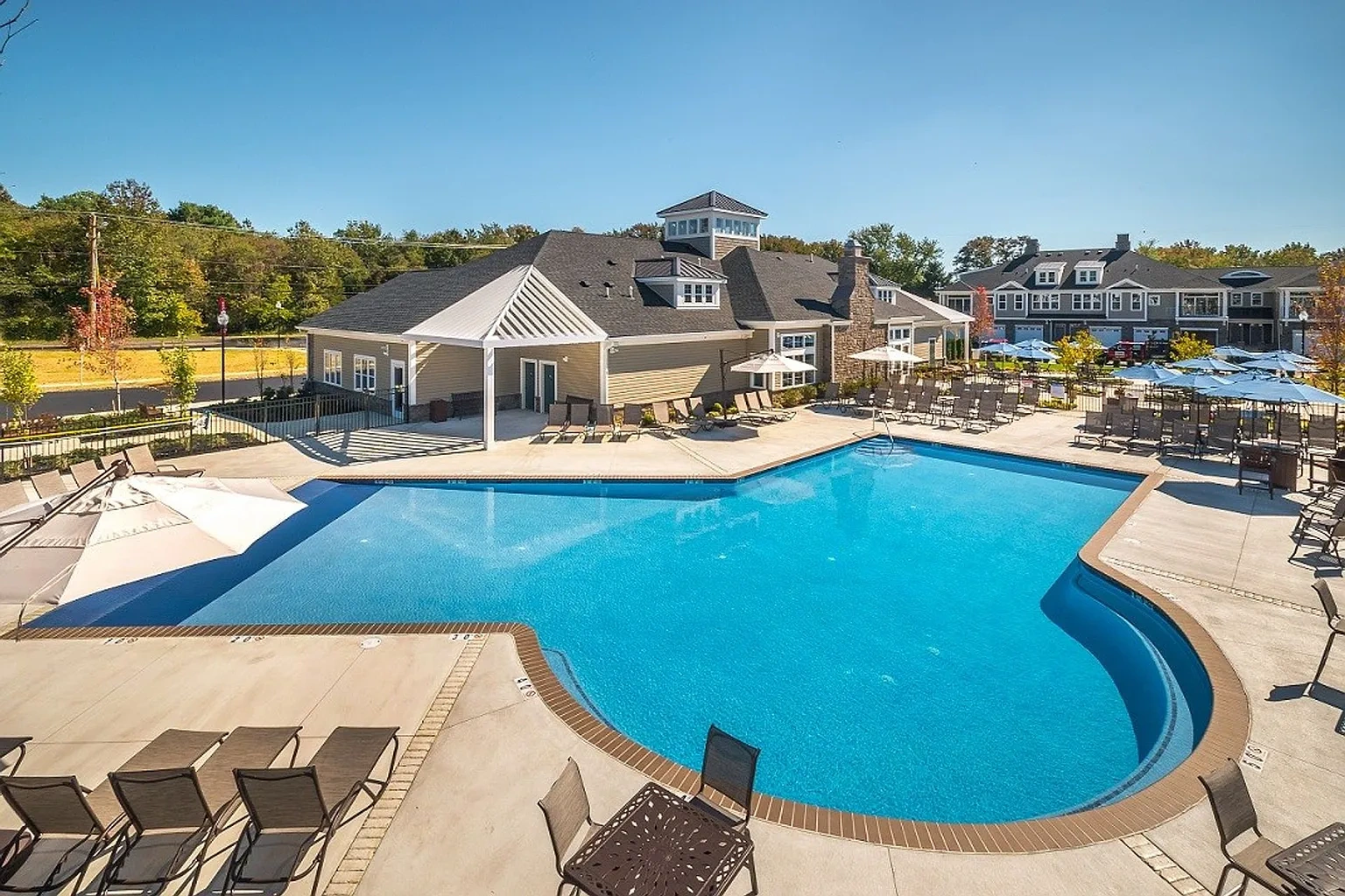 Essex Chase Apartments – photo 5