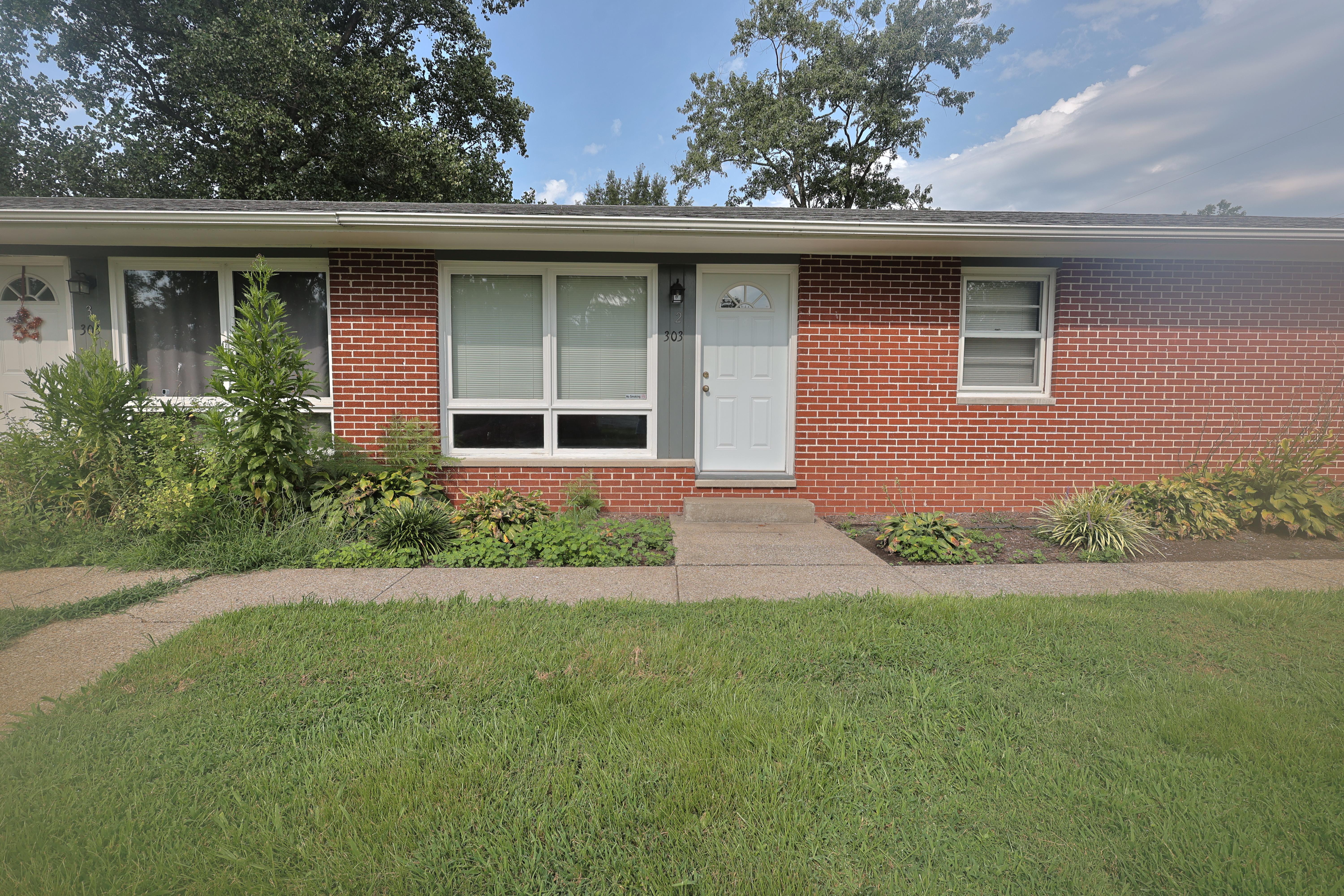 301 S Walnut St – photo 1