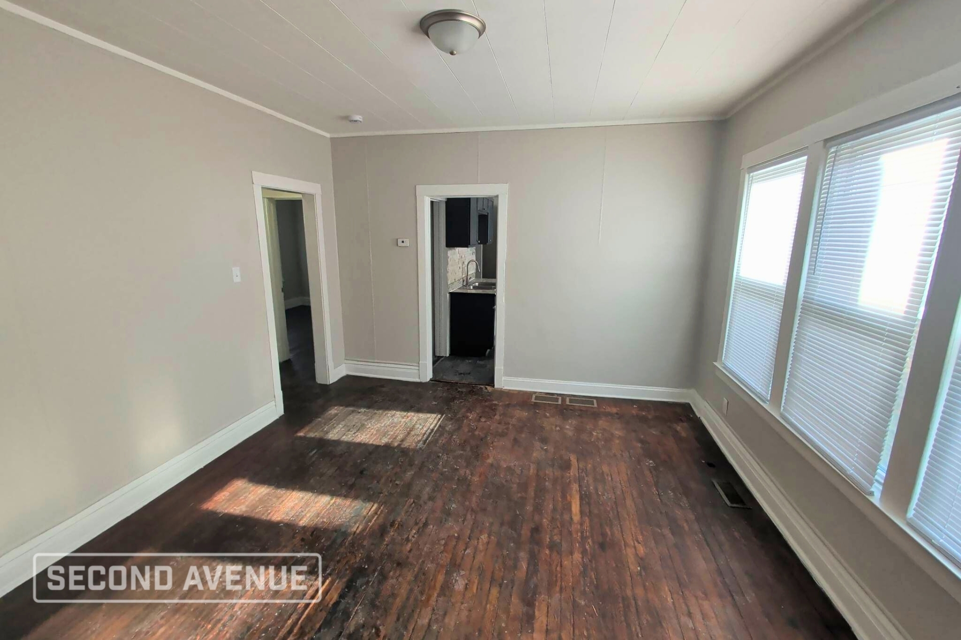 8725 S Bishop St – photo 4