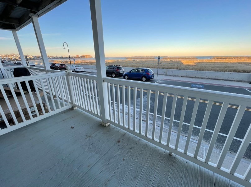 87 Winthrop Shore Dr unit 2 – photo 2