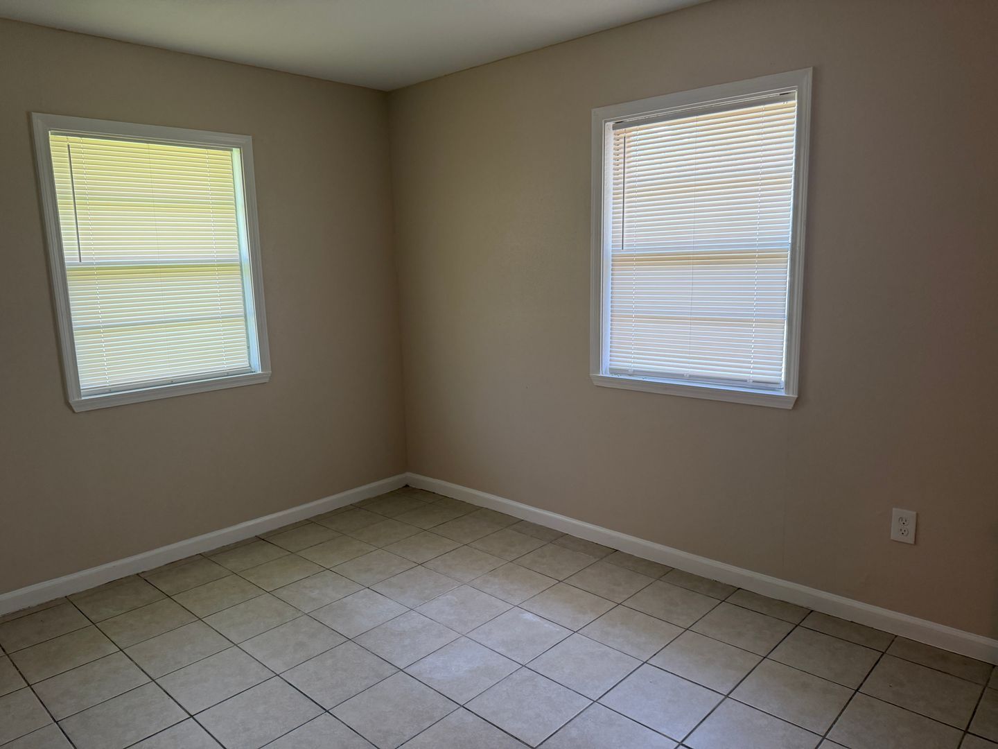 6740 Ozark St – photo 4