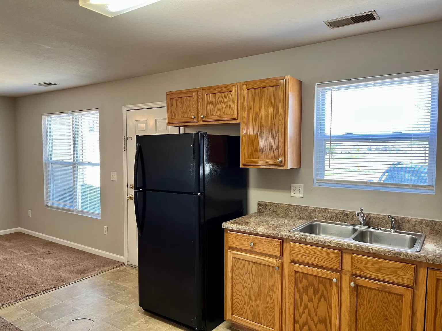 1619 RT Dunn Drive – photo 1