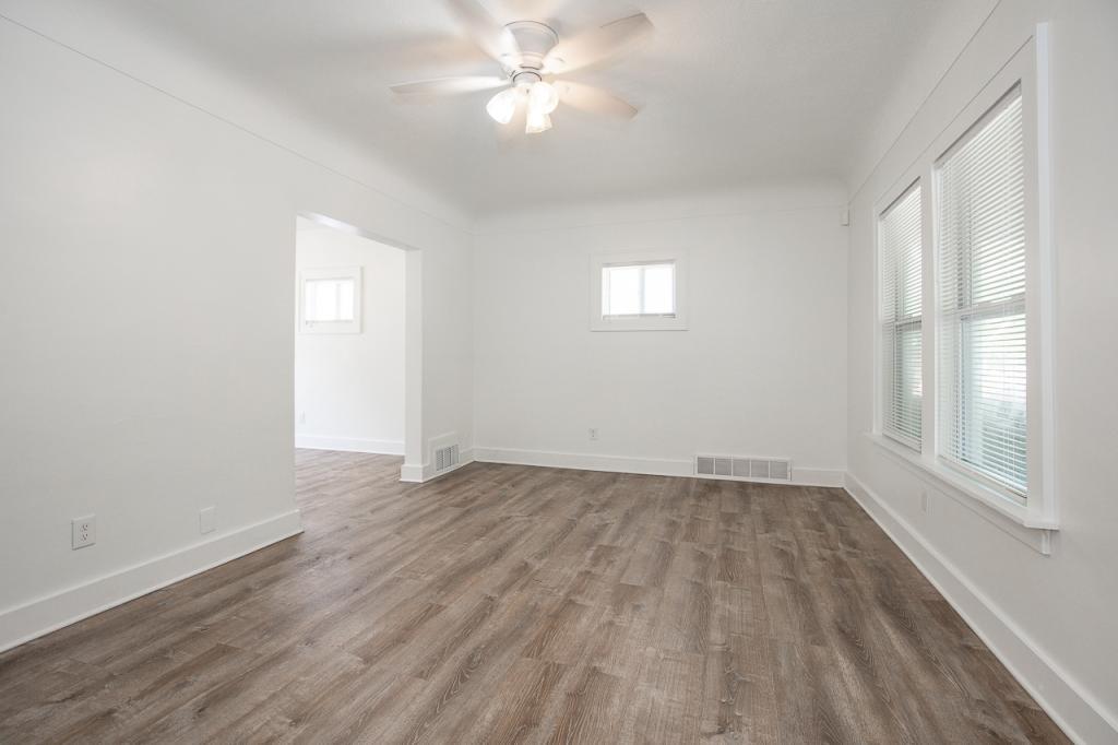 1224 E 175th St – photo 3