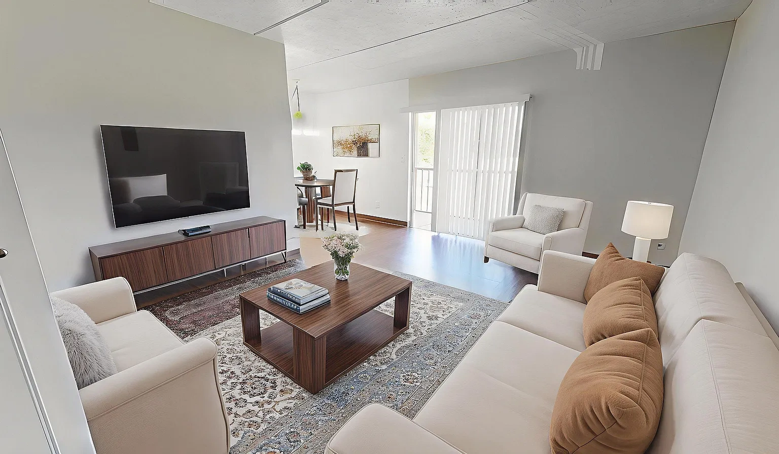Windsor Manor – photo 1
