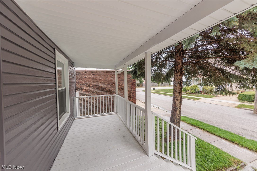 1558 Winchester Ave – photo 5