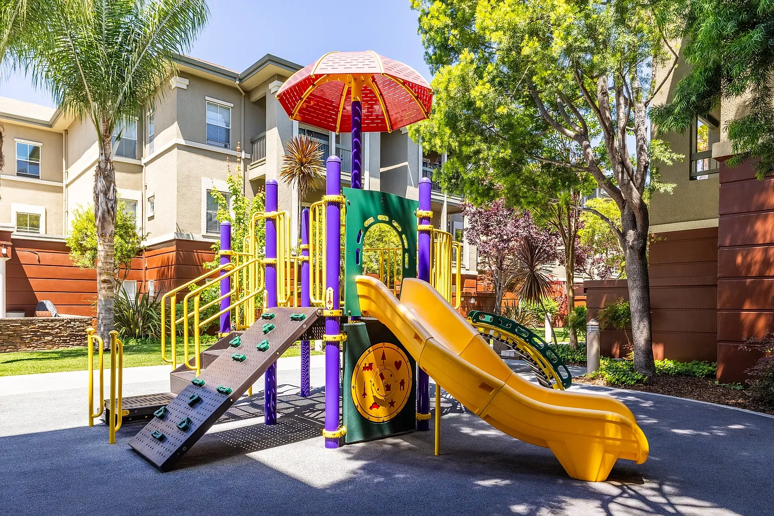 Parkview Family Apartments – photo 4