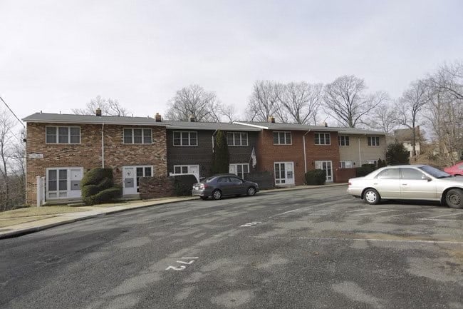 Normandy Hill Apartments – photo 3