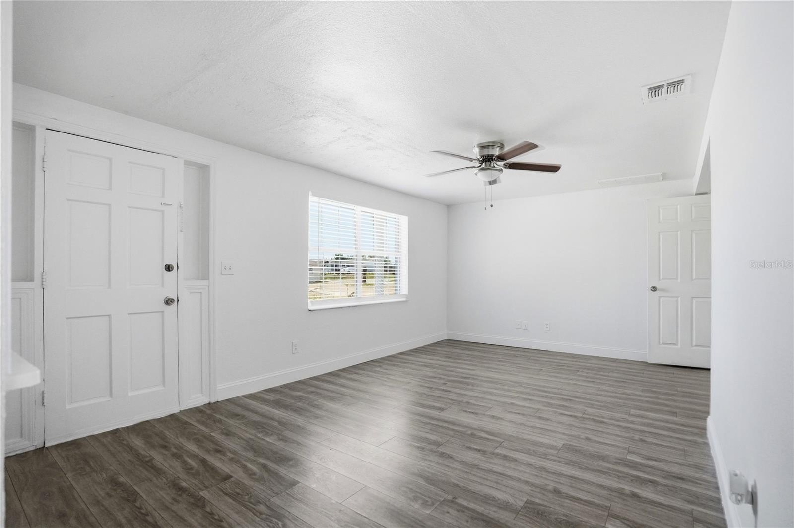 3301 Rosefield Dr – photo 4