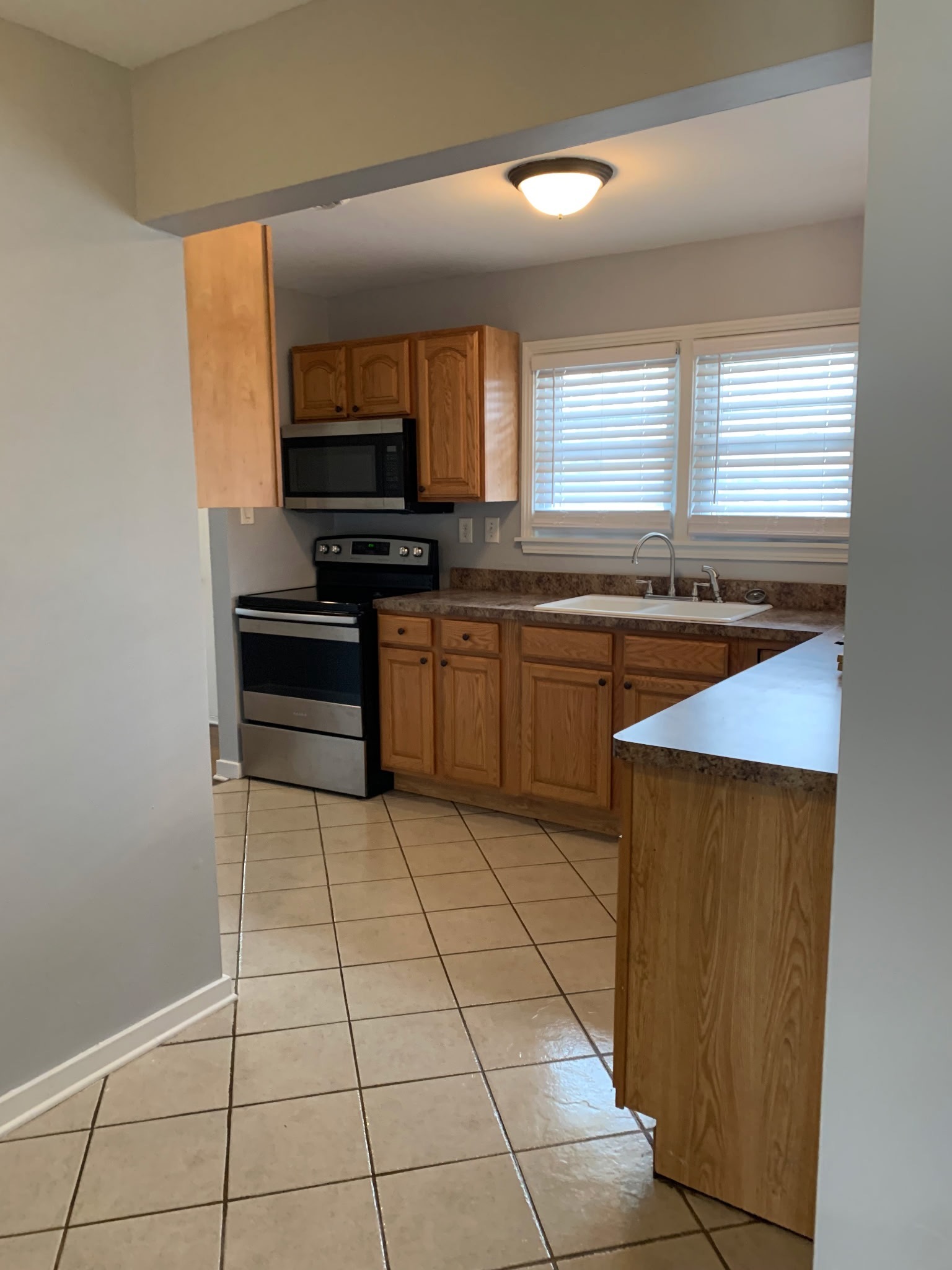 416 W Wenger Rd – photo 5
