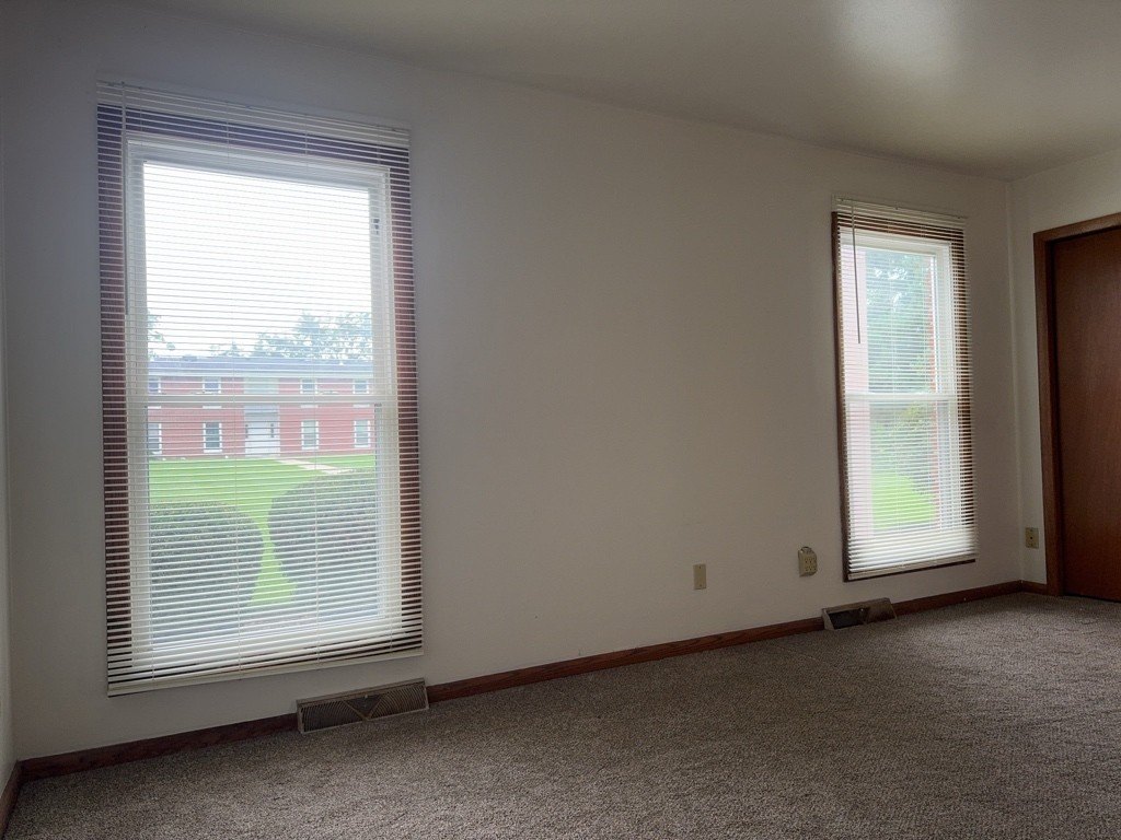 418 Beloit St #9 – photo 5