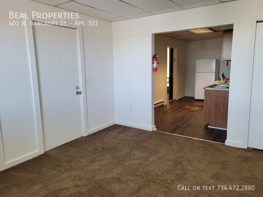 401 W Bancroft St – photo 3