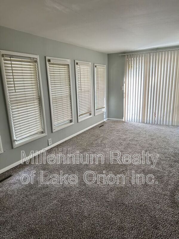 260 W Longfellow Ave – photo 5
