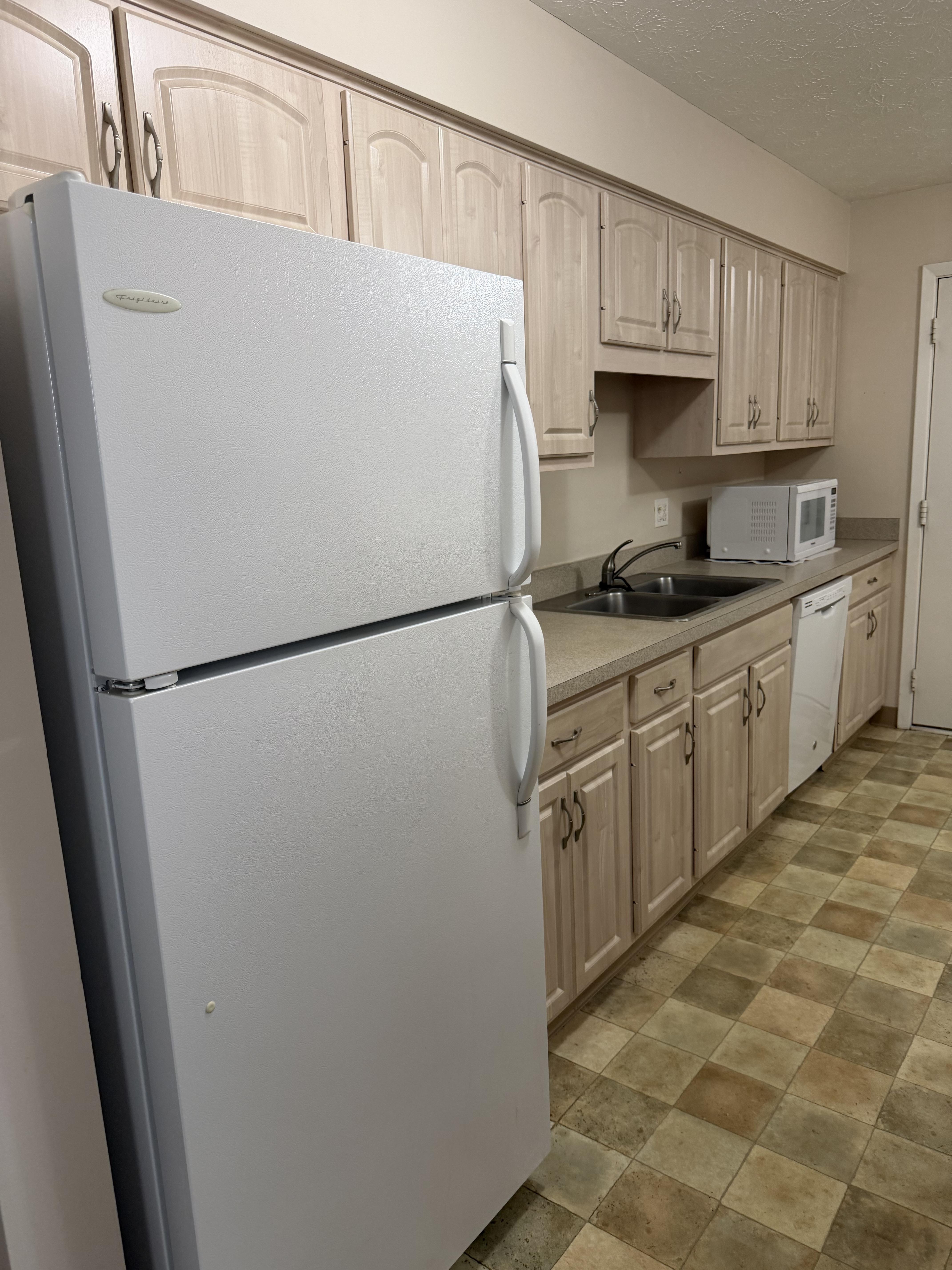 4458 Habersham Ln N unit 223 – photo 5