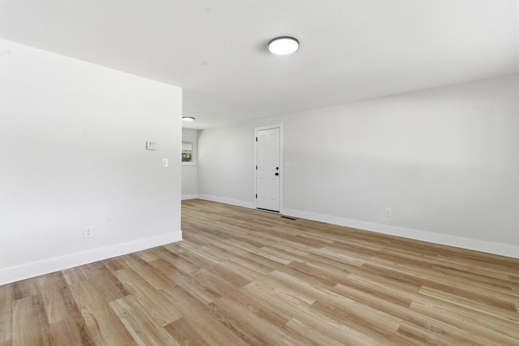 4731 Powell Rd – photo 3