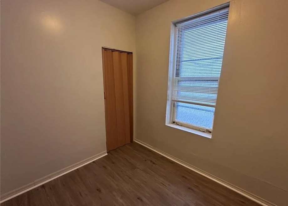 3829 S Compton Ave unit A – photo 2