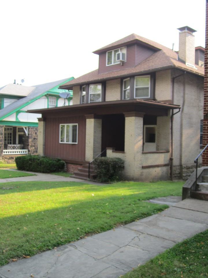 2421 Beechwood Blvd unit 2421D – photo 1