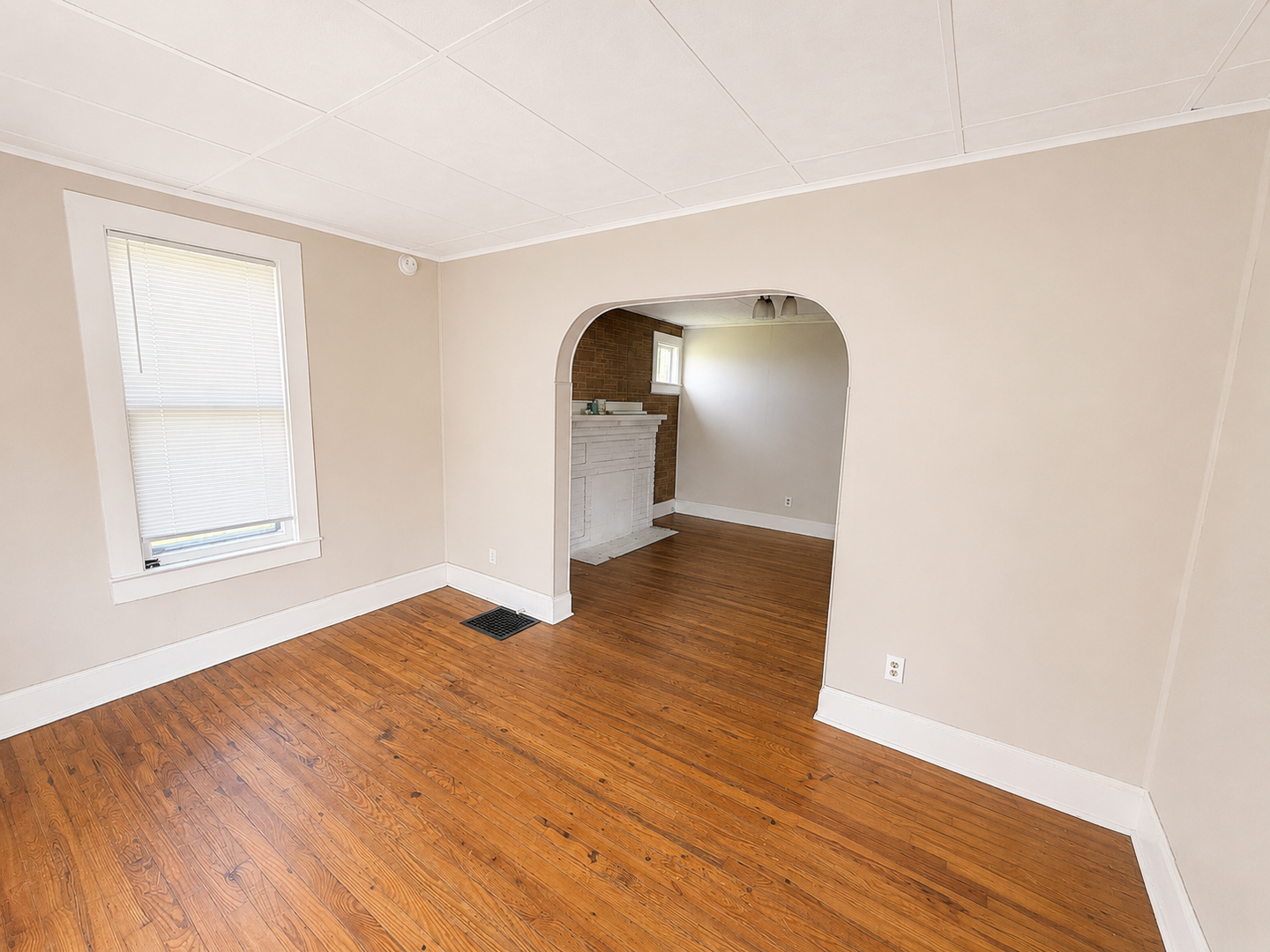 17 Poplar Ave – photo 2