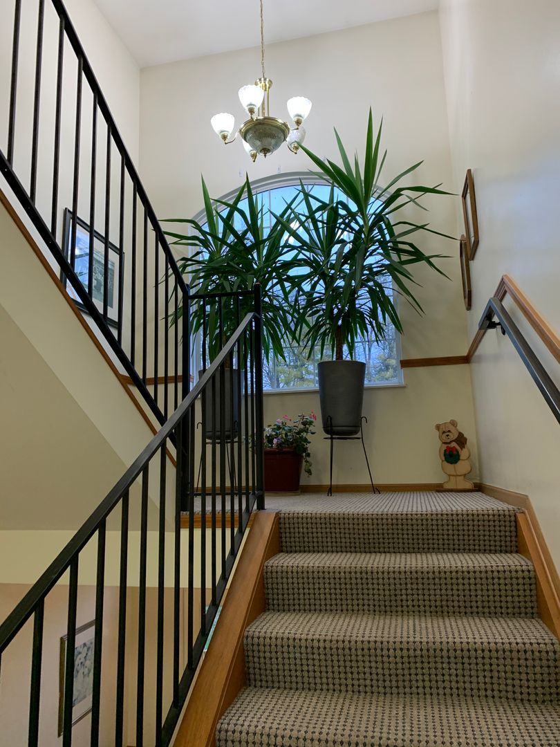 1005 Valley View Ln unit Unit 8 – photo 3