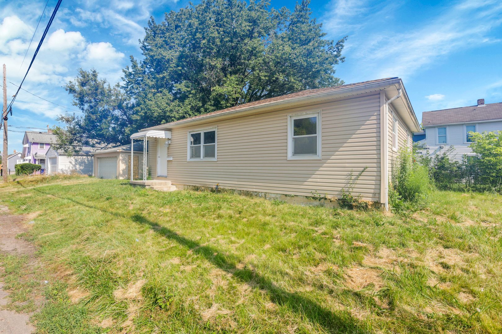 307 S Wheatland Ave – photo 2