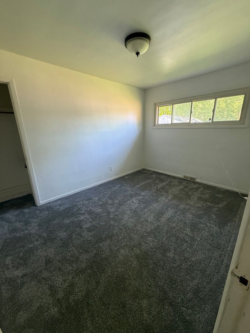 6840 Middlebrook Blvd – photo 5