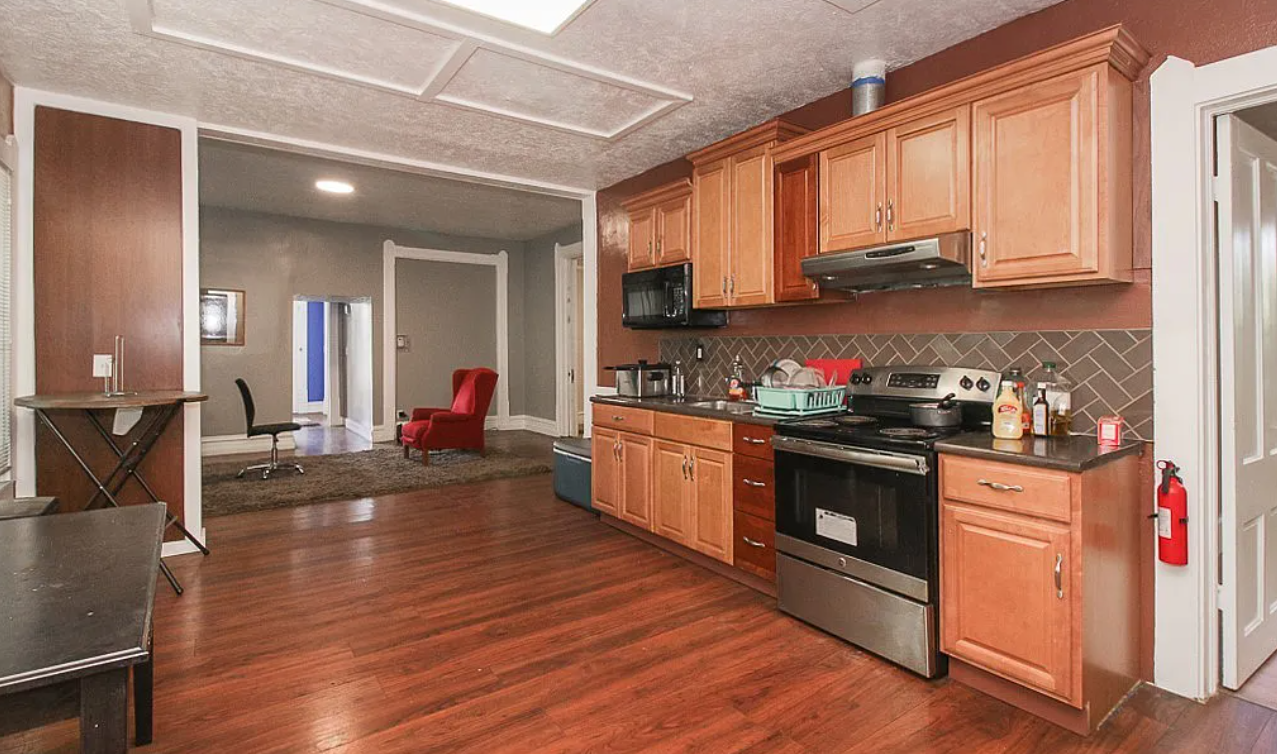 11709 Ashbury Ave – photo 4