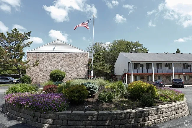 Oak Hill Apartments – photo 4