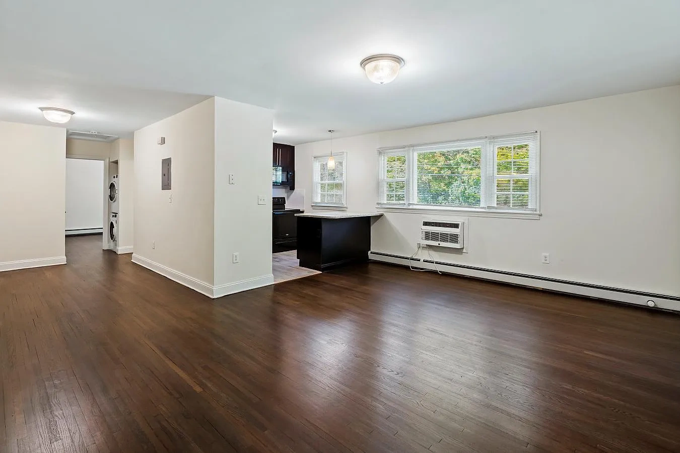 Newtonian Garden Apartments – photo 5