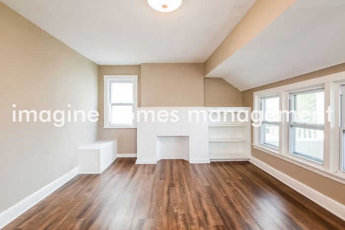 1469 Lakeland Ave – photo 4