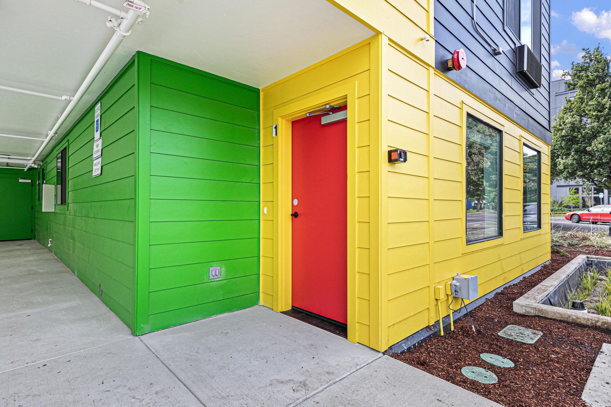 530 E 18th Ave unit 1 – photo 2