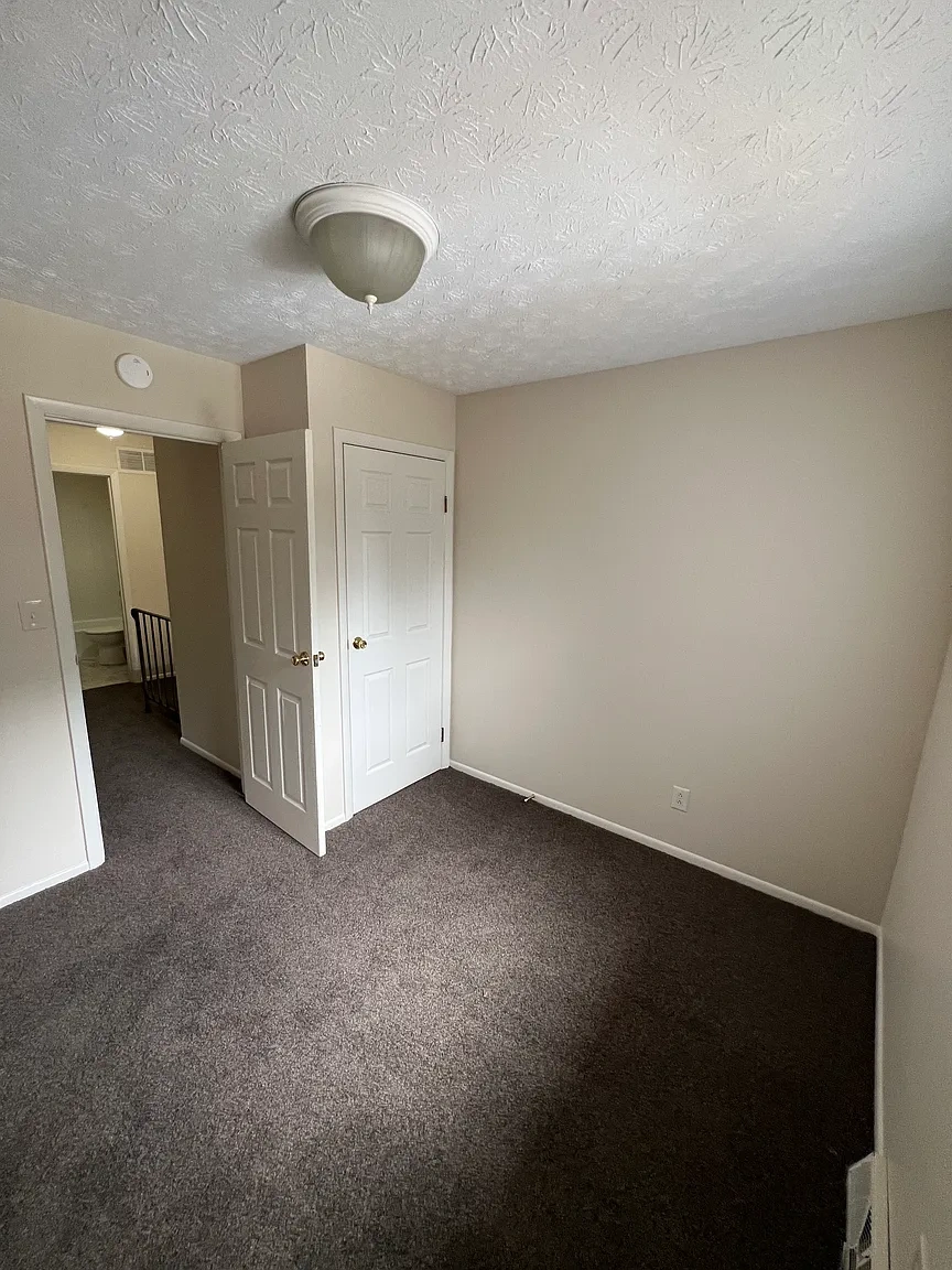 Mapleview Terrace Apartments – photo 1