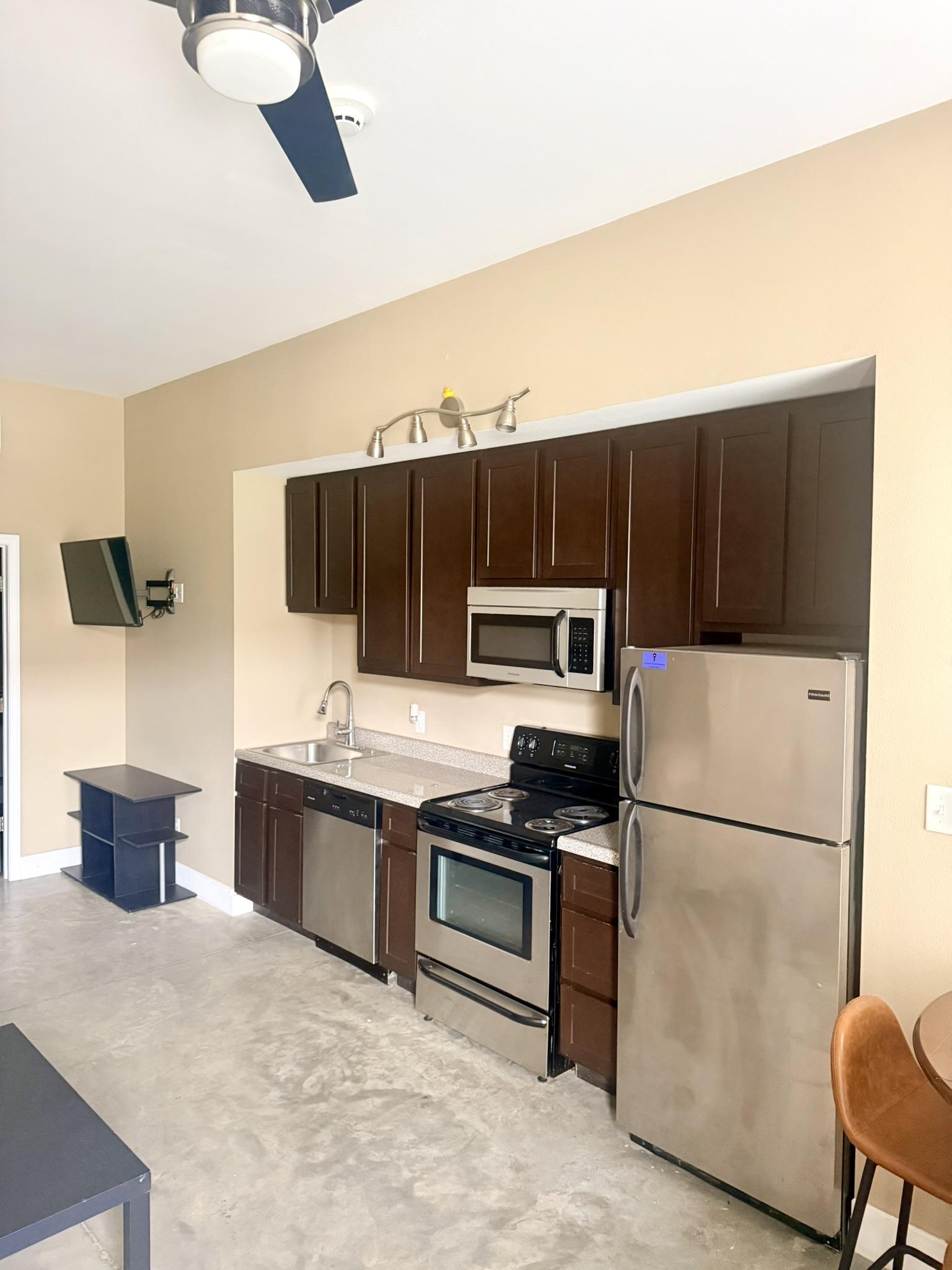 151 N Fountain St unit 101 – photo 1