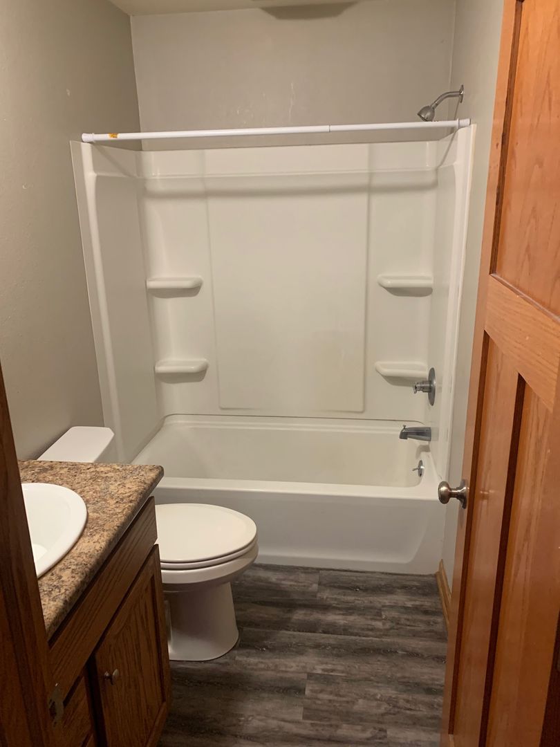 1004 Main St unit 7 – photo 4