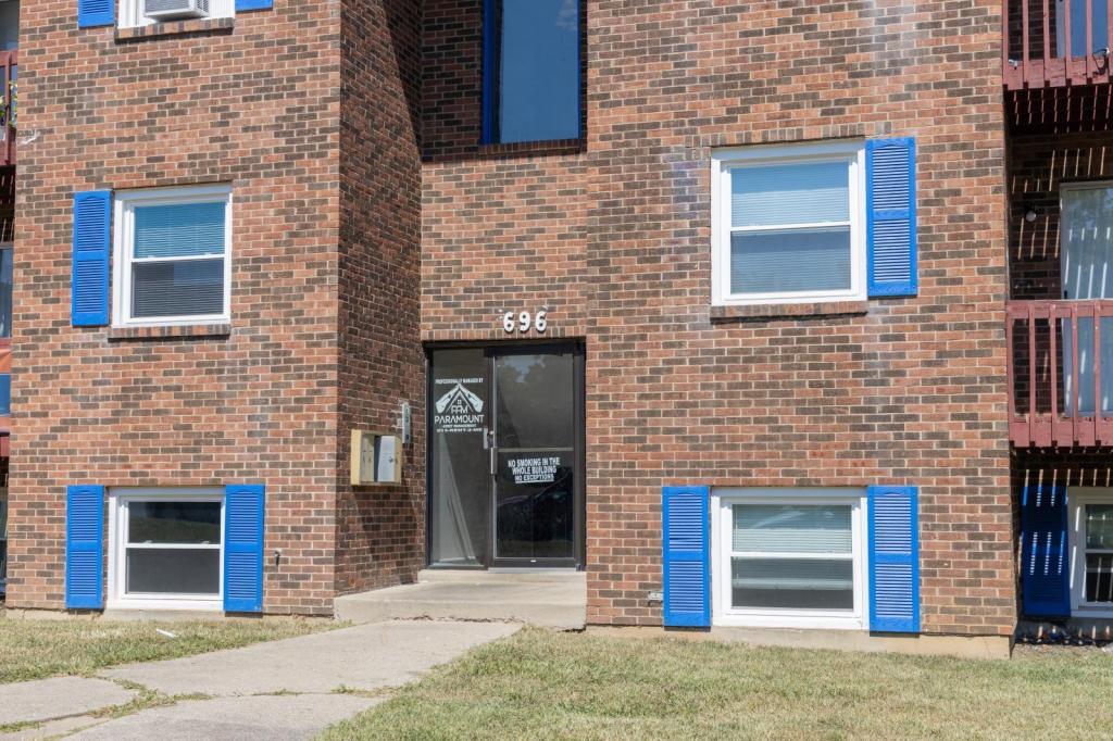 696 Gordon Smith Blvd unit # 1 – photo 2