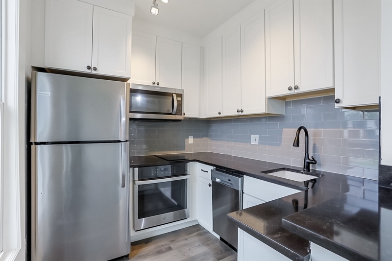 3016 Stout St unit A – photo 2