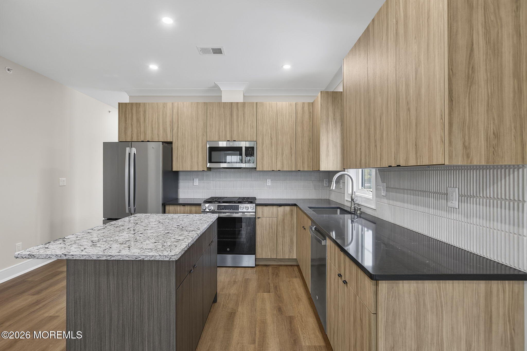 112 Brighton Ave #3B – photo 5