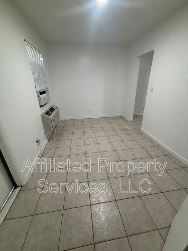 3411 Broadway unit # 3 – photo 5